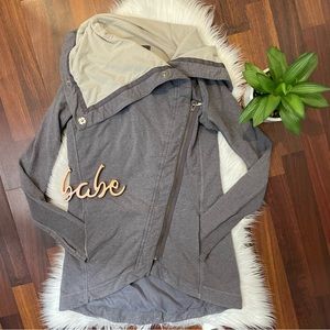 Lululemon Method Wrap in grey ombré jacket